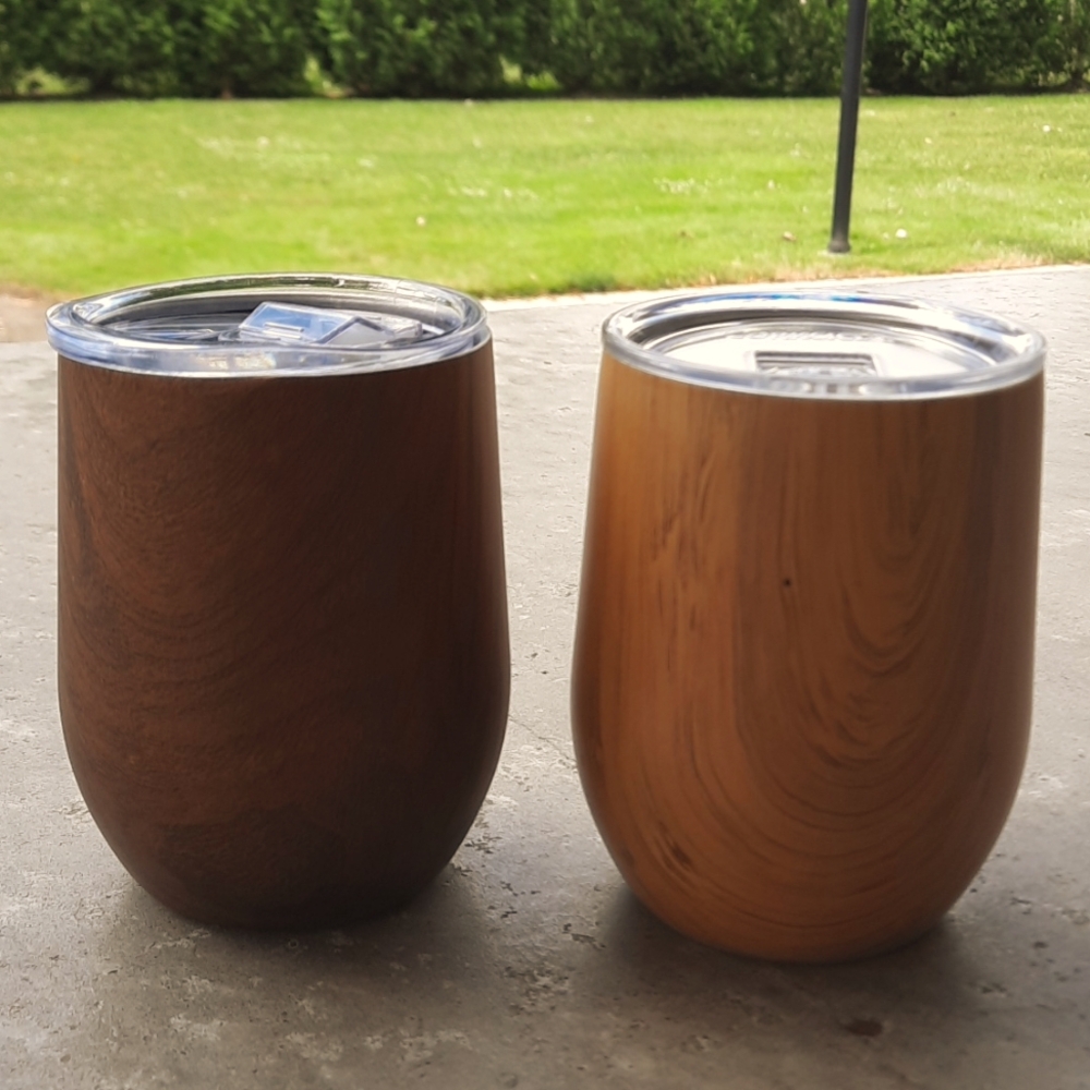 2 Gorgeous wood grain 10oz Corkcicle cups with lids🤩
